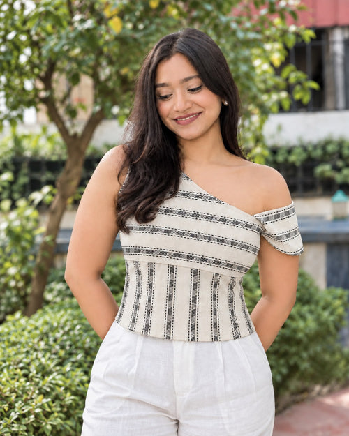 Avni Top by Hiya, view 2
