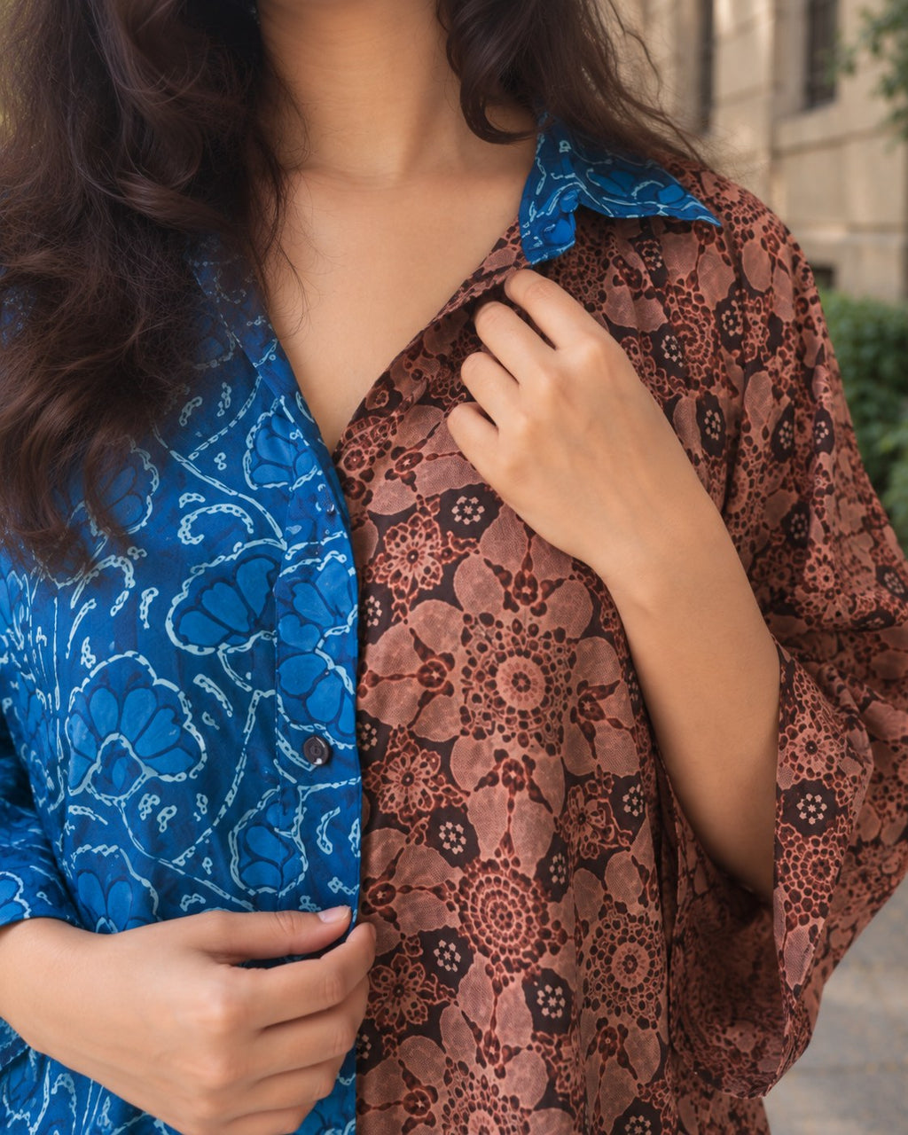 Mira Oversized Shirt by Hiya, view 4